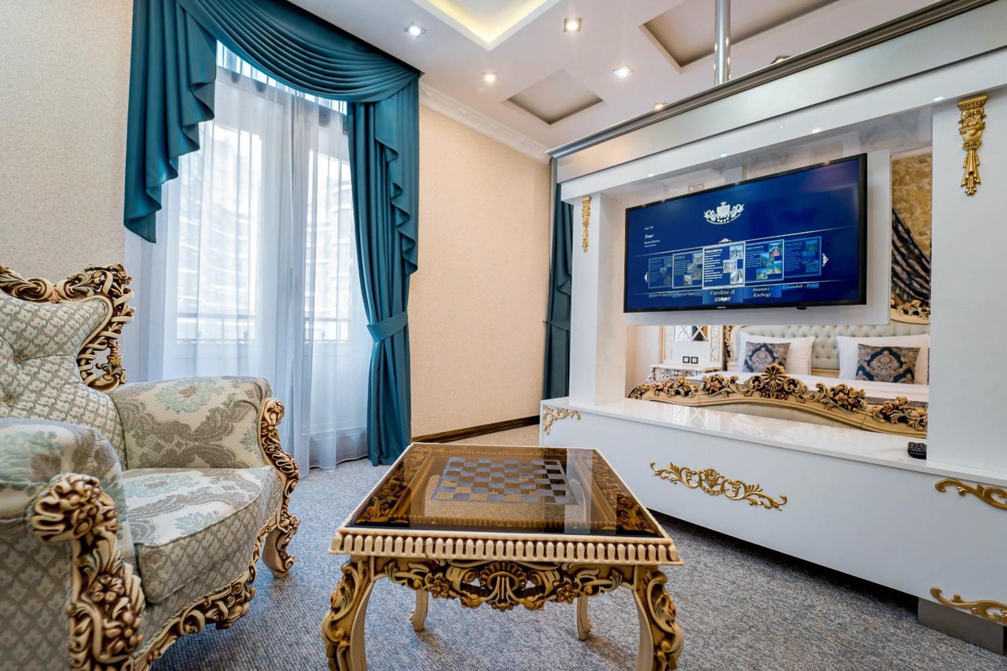 Hotel Aqua Liberty Tbilisi Buitenkant foto