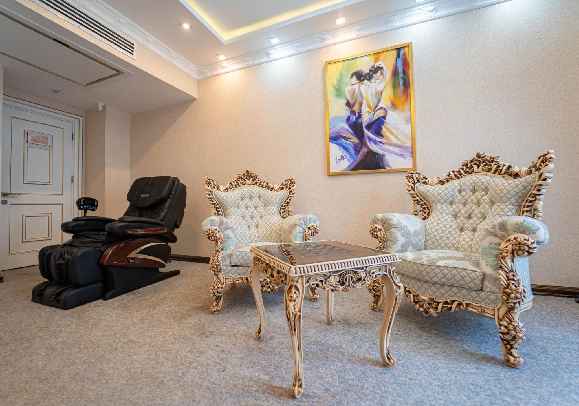 Hotel Aqua Liberty Tbilisi Buitenkant foto
