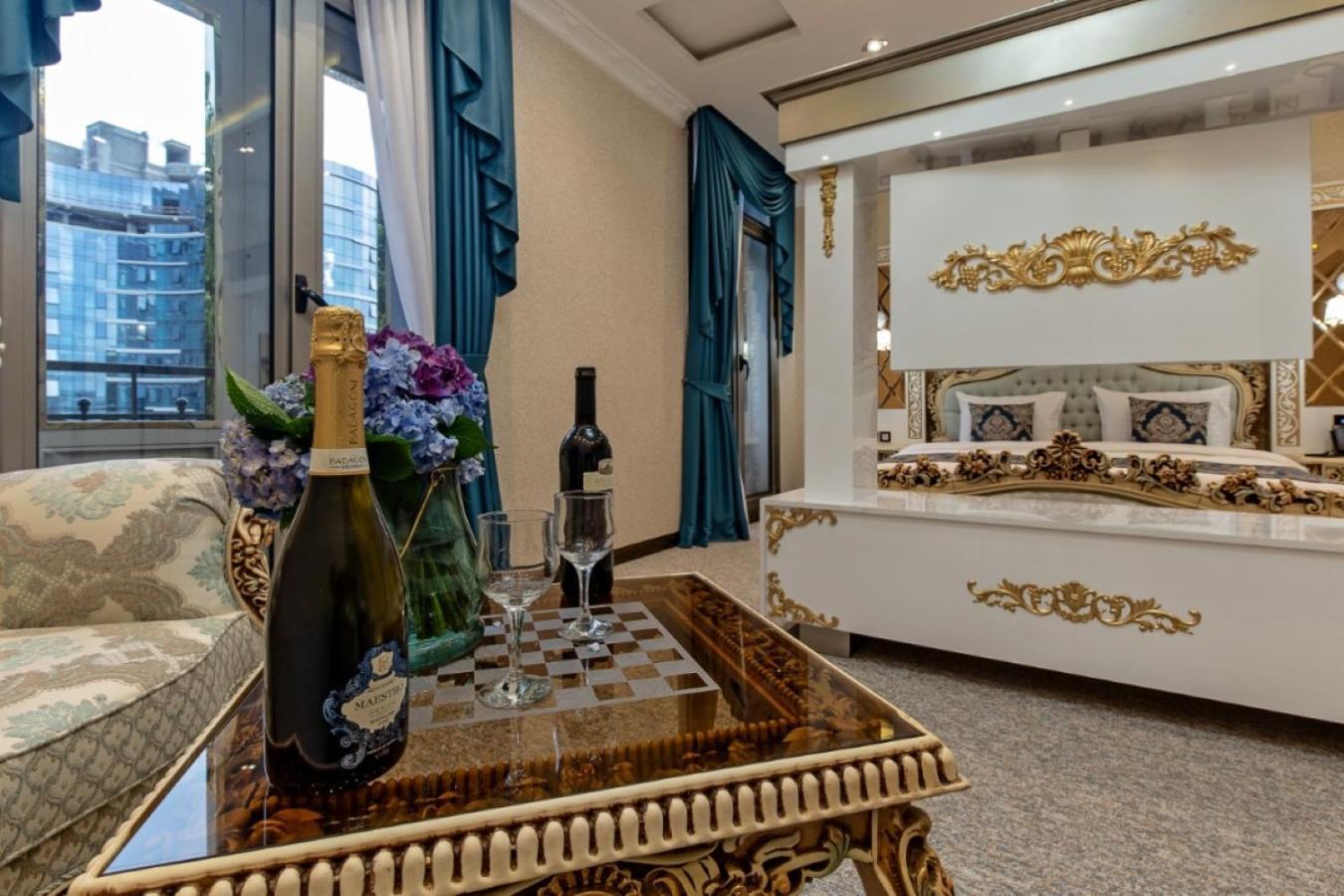 Hotel Aqua Liberty Tbilisi Buitenkant foto