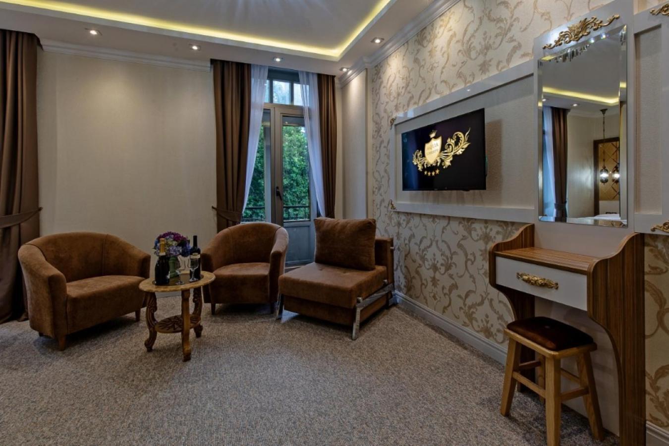 Hotel Aqua Liberty Tbilisi Buitenkant foto