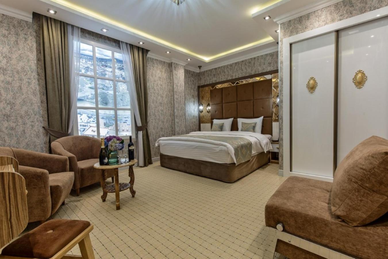 Hotel Aqua Liberty Tbilisi Buitenkant foto