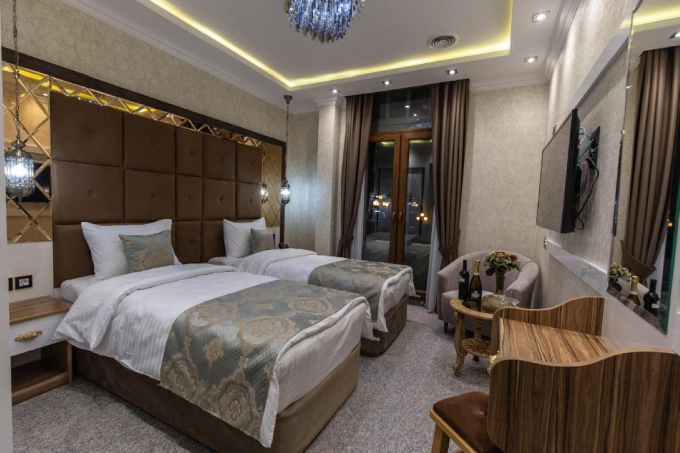 Hotel Aqua Liberty Tbilisi Buitenkant foto